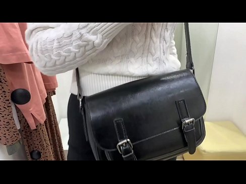 ❤️ Veřejná masturbace mladé feny FeralBerry s dildem ve fitku Ruské porno u cs.mailkassa.ru ﹏