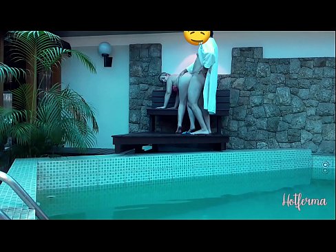 ❤️ Šéf pozve služebnou k bazénu, ale neodolala žhavému Ruské porno u cs.mailkassa.ru ﹏